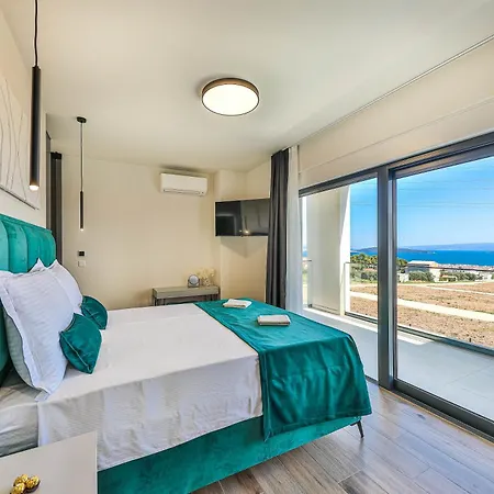 Luxury Sunlife With Pool Villa *