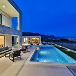 Villa Luxury Sunlife With Pool