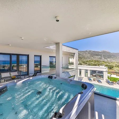 Luxury Sunlife With Pool