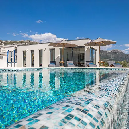 Villa Luxury Sunlife With Pool *